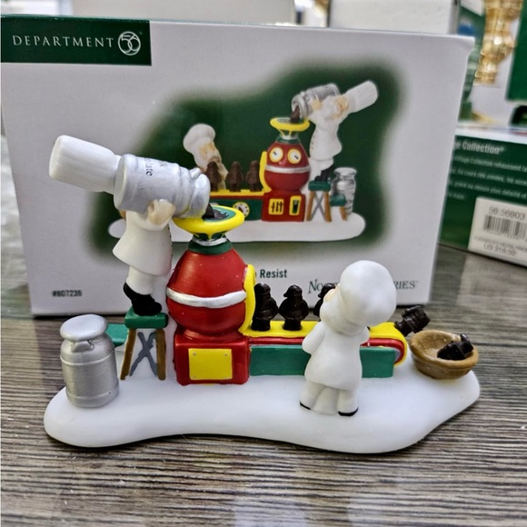 SOLD - Department 56 Too Good To Resist - Picture 3 of 8